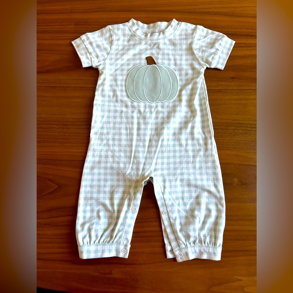 Beck & Grey Boutique 6M Pumpkin Romper